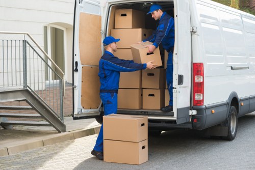 Local Bromley street access and parking conditions for removals