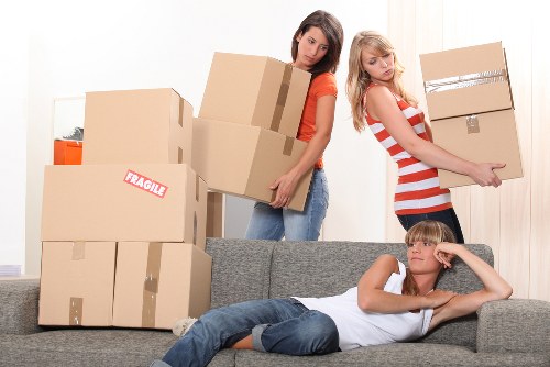 Bromley moving truck service for homes and businesses
