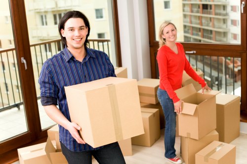 Local moving service for residential and business customers in Bromley